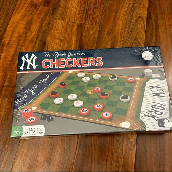 New York Yankees Checkers Family Game NWT Unopened - Picture 1 of 4